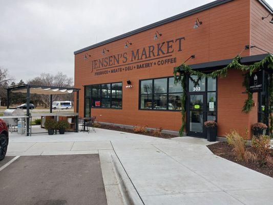 Exterior of Jensen's Market, a local grocery, deli, and bakery in Champlin, Minnesota